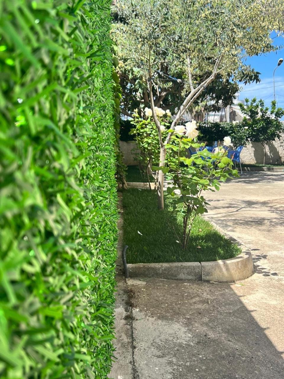 Bp Beach Apartments Golem  Exterior photo